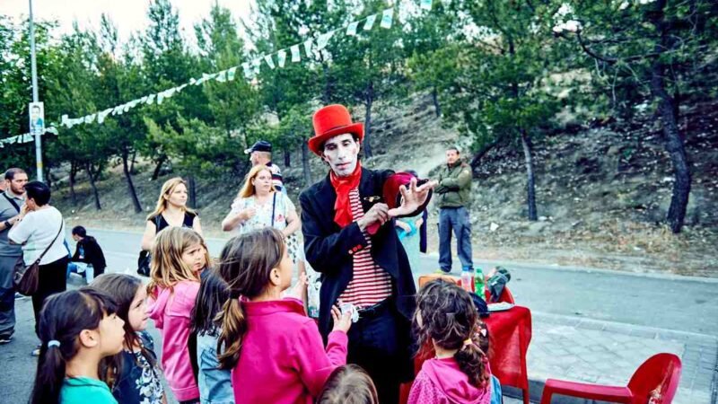 Ayuntamiento y cooperativa Covibar renuevan su convenio para el fomento de la cultura en el barrio