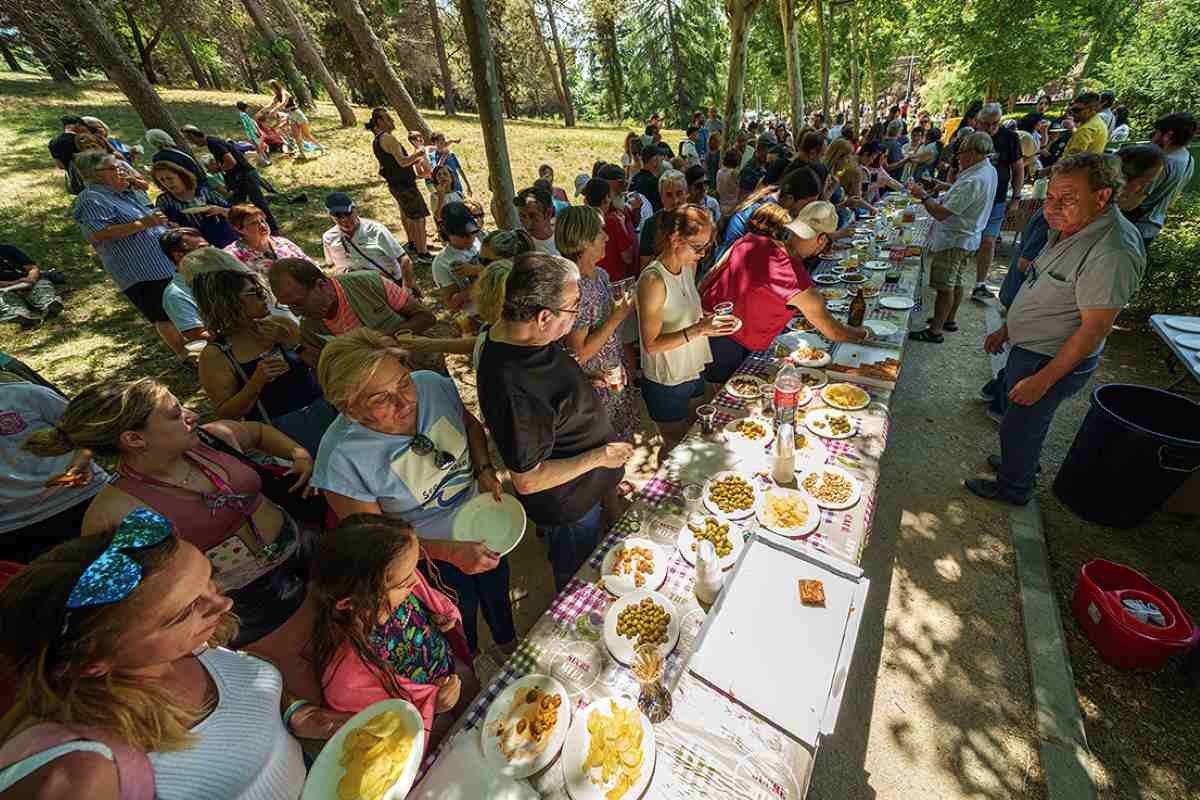 Covibar da la bienvenida al verano con unas fiestas vecinales llenas de música, actividades y diversión