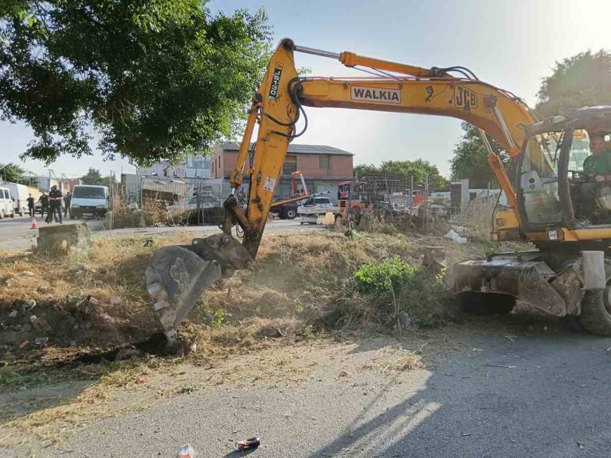 Rivas recoge más de 150 toneladas de residuos en una operación de limpieza en la Cañada Real