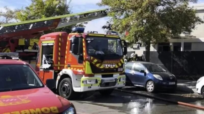 Detenido un hombre por presunto incendio en la sede de Protección Civil que obligó a evacuar un colegio en Rivas