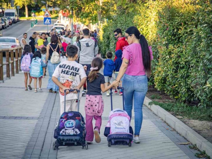 Aída Castillejo alerta del “colapso educativo” en Rivas y denuncia caos en el proceso de escolarización