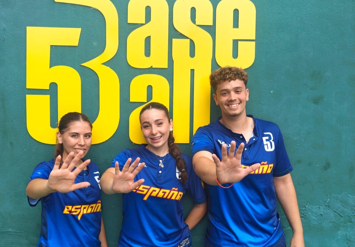 Tres jóvenes de Rivas representarán a España en el Mundial sub-18 de Baseball5 en México