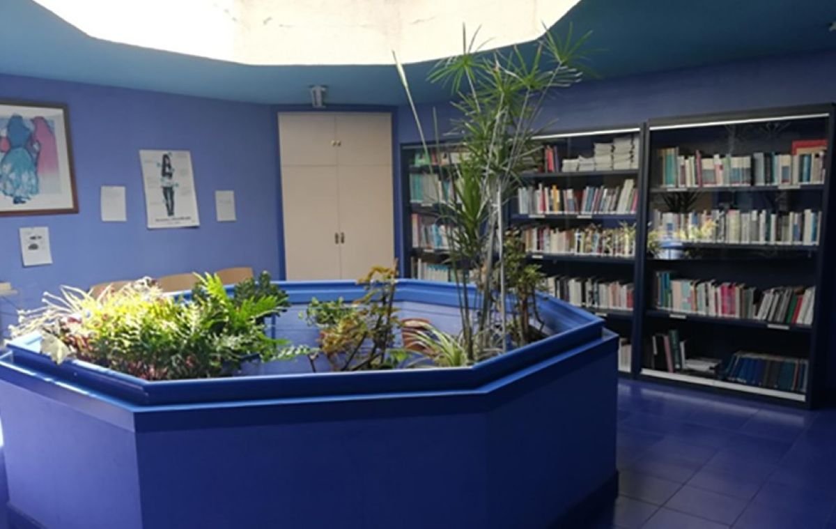 Rivas abre un Espacio Feminista de Préstamo de Libros en el Parque de Asturias