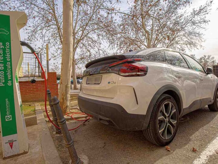 Rivas se consolida entre las ciudades con más coches eléctricos e híbridos de España