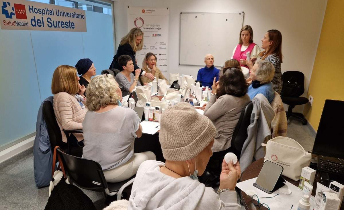 El Hospital del Sureste en Arganda del Rey impulsa talleres de bienestar para pacientes oncológicos
