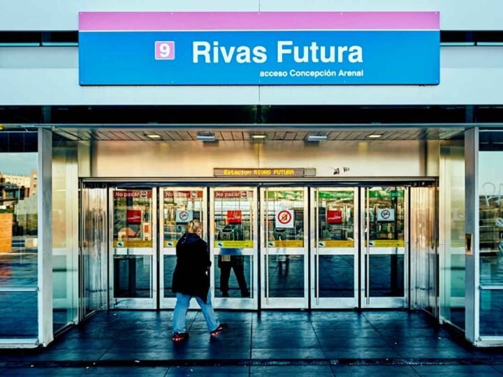 El Pleno de Rivas pide eliminar los transbordos en la Línea 9B de Metro y que su gestión sea pública