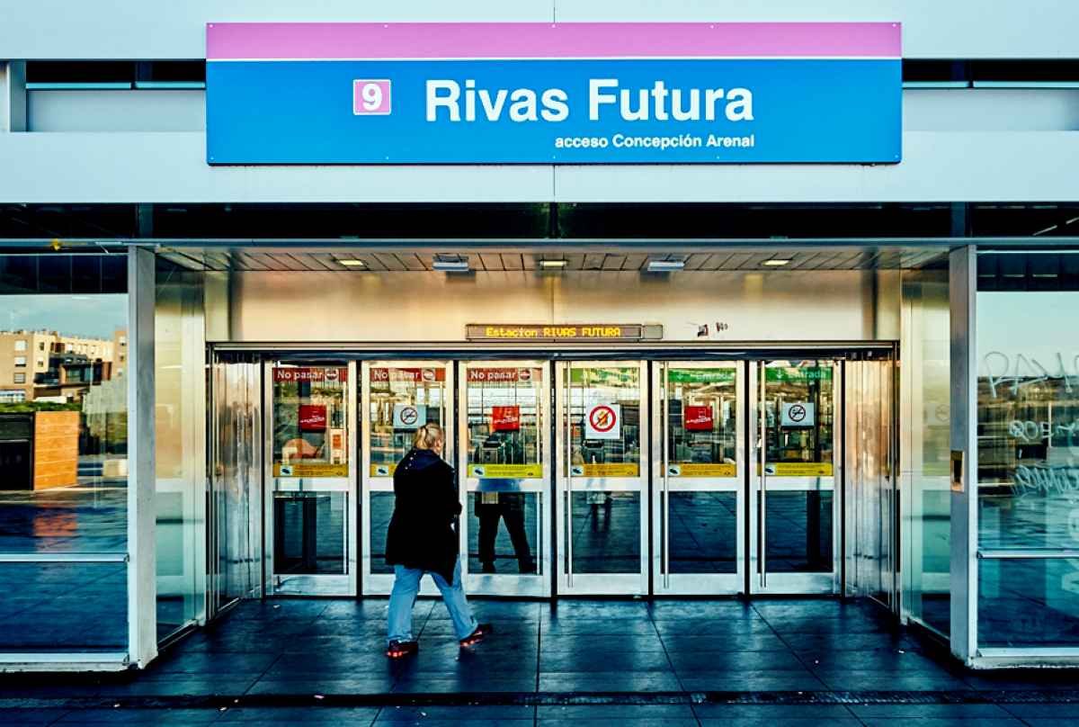 El Pleno de Rivas pide eliminar los transbordos en la Línea 9B de Metro y que su gestión sea pública