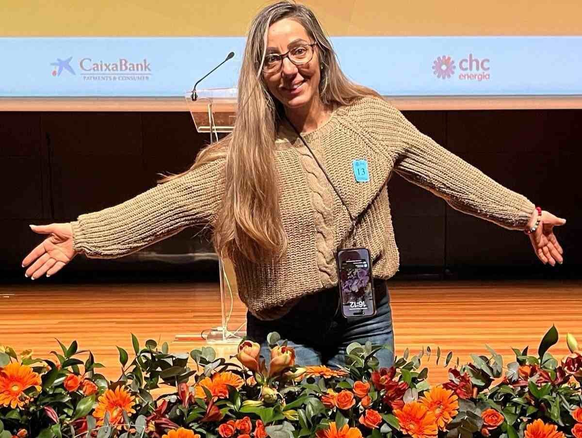 Quién está detrás de… Flor del Día: Silvia y su amor por las flores en Rivas Vaciamadrid