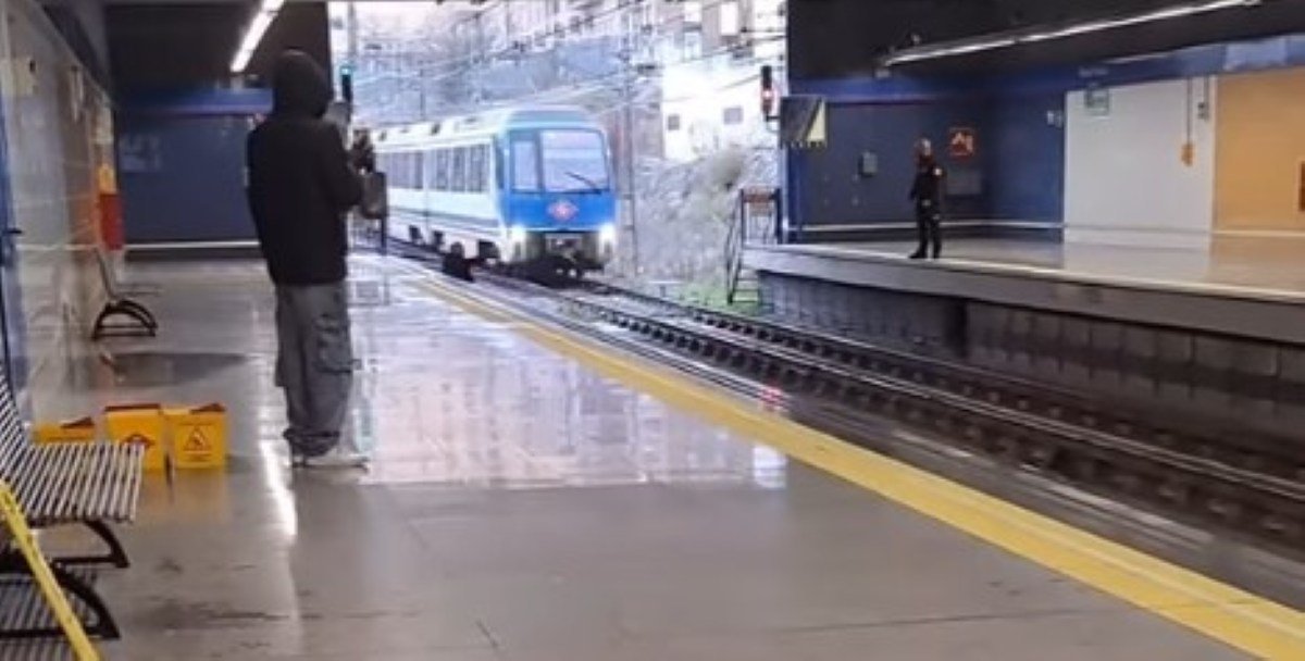 Un hombre salta a las vías del metro en Rivas Futura durante una huida tras un presunto robo
