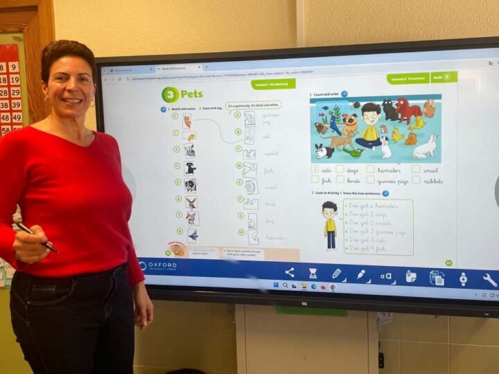 El PP denuncia una “campaña de acoso” contra la directora del CEIP Las Cigüeñas y el Gobierno municipal lo niega