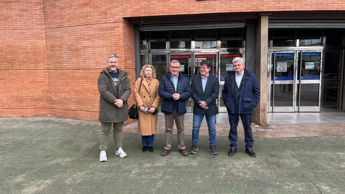 El PSOE de Rivas y Arganda recorren la línea 9B y reclaman que sea pública y sin transbordos