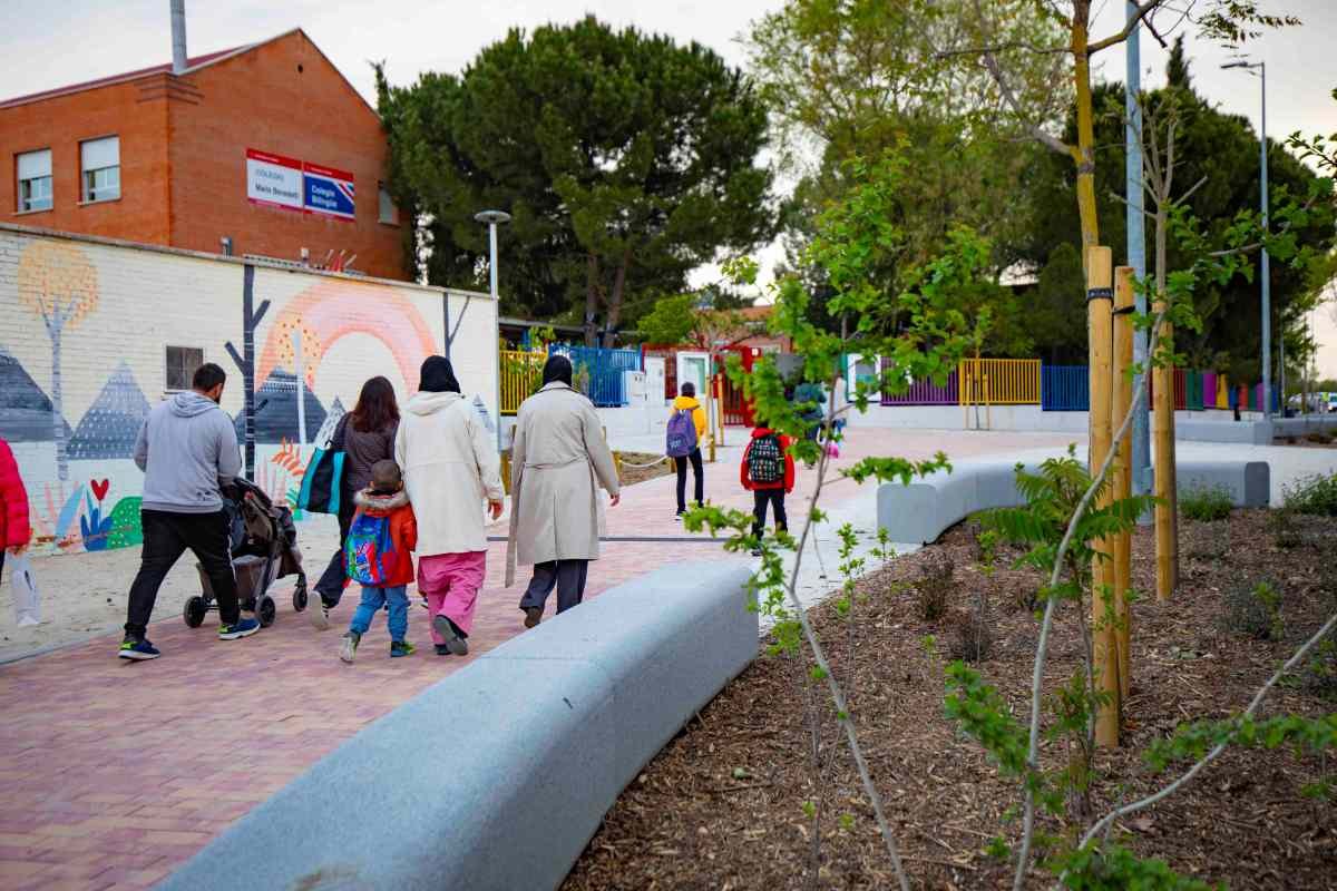 Rivas impulsa sus fiestas de mayo, adjudica el parque de José Isbert y refuerza convenios educativos y sociales