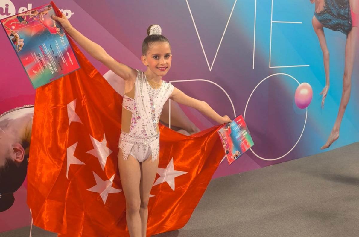 La joven ripense Adhara del Castillo, entre las mejores de España en gimnasia rítmica base