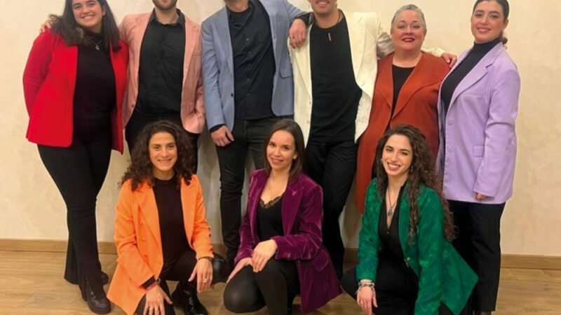 El coro Gospel Flame llena de energía y música negra el centro cultural García Lorca