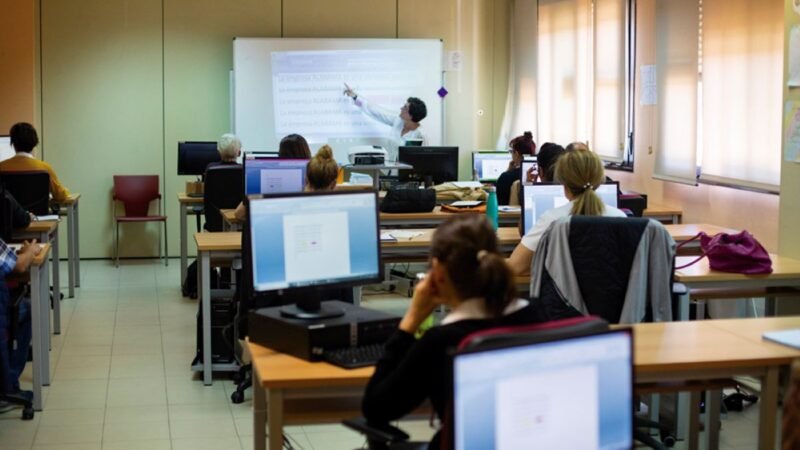 Rivas refuerza su modelo de empleo público con más de 1.600 personas atendidas y 64 contratos en 2025