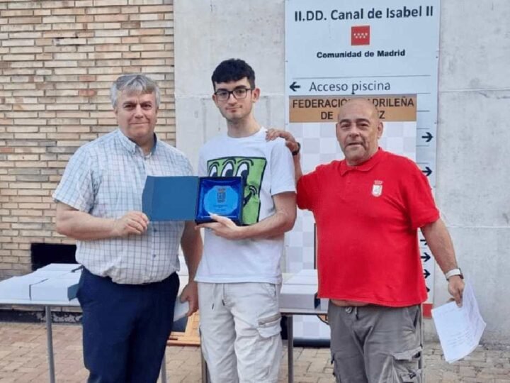 Nicolás Vioque, del Club Ajedrez Rivas, se proclama subcampeón de Madrid en categoría sub 18