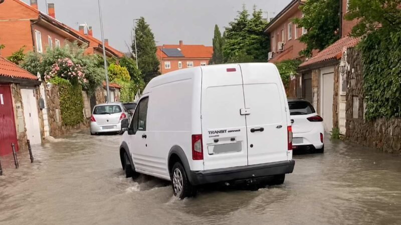La granizada deja cerca de 40 incidencias en Rivas: más de 100 trabajadores municipales actuaron durante el temporal