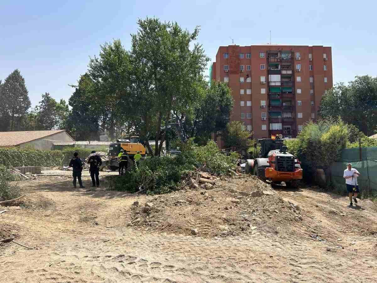 El Ayuntamiento de Rivas desmantela un punto de venta de droga junto a Covibar y lo convertirá en un aparcamiento temporal