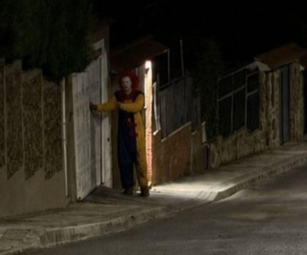 ¿Qué hay detrás del ‘payaso’ que se está viendo por Rivas? La Policía Local pide calma ante los rumores